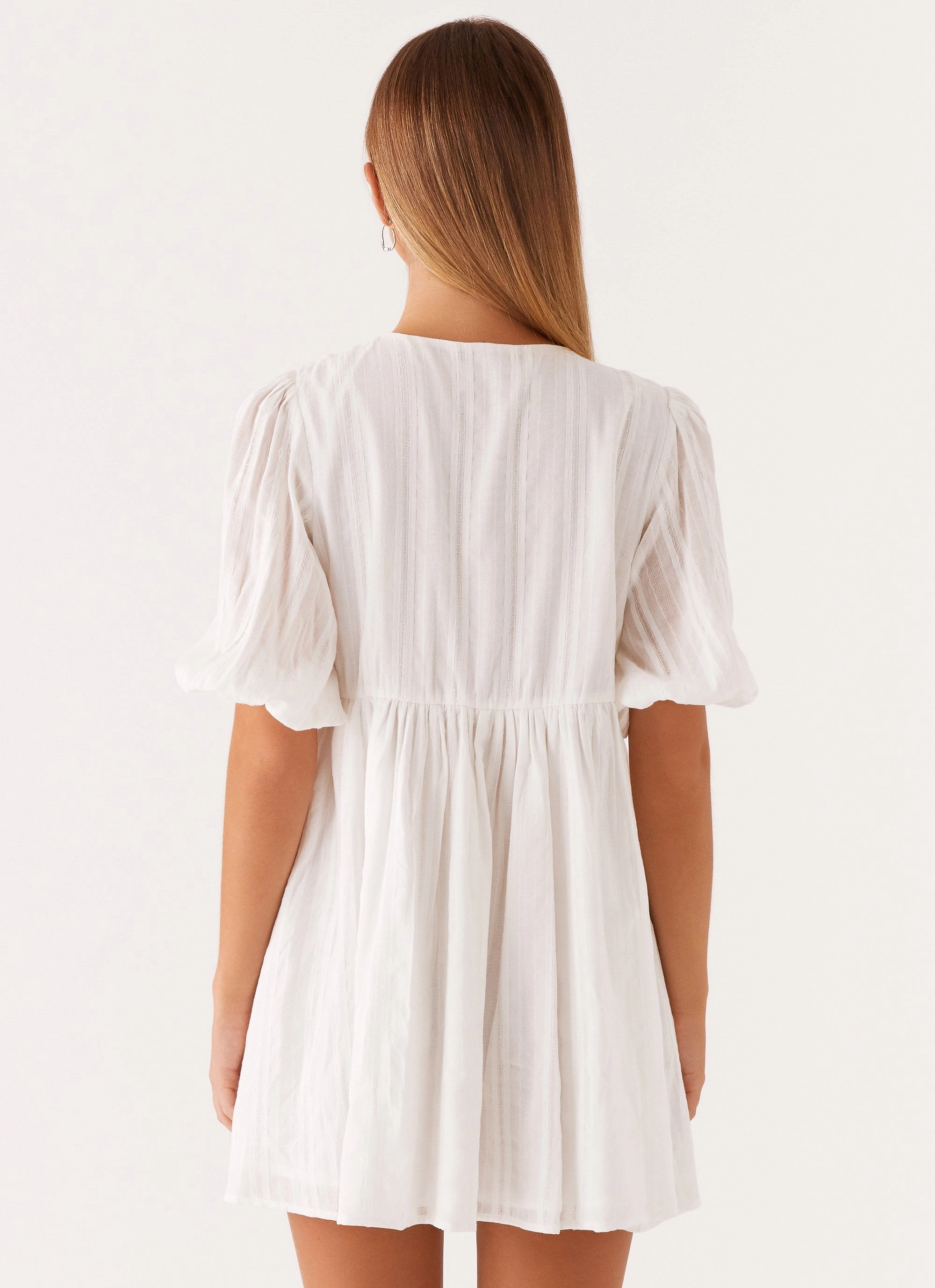 Western Wind Tie Mini Dress - White Elegant knee-length dress Pop Texture