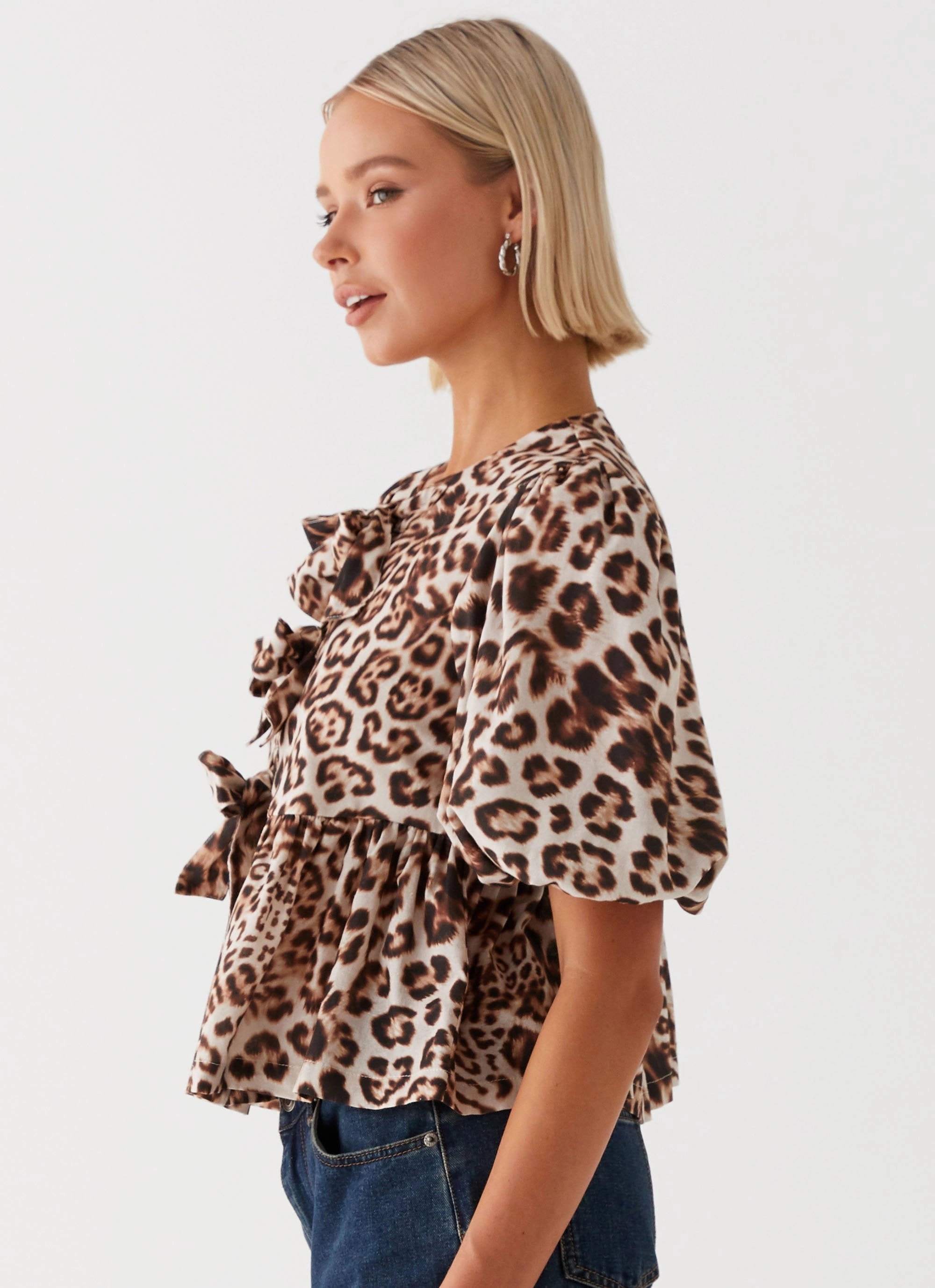 SeamlessDesign Western Wind Tie Top - Leopard