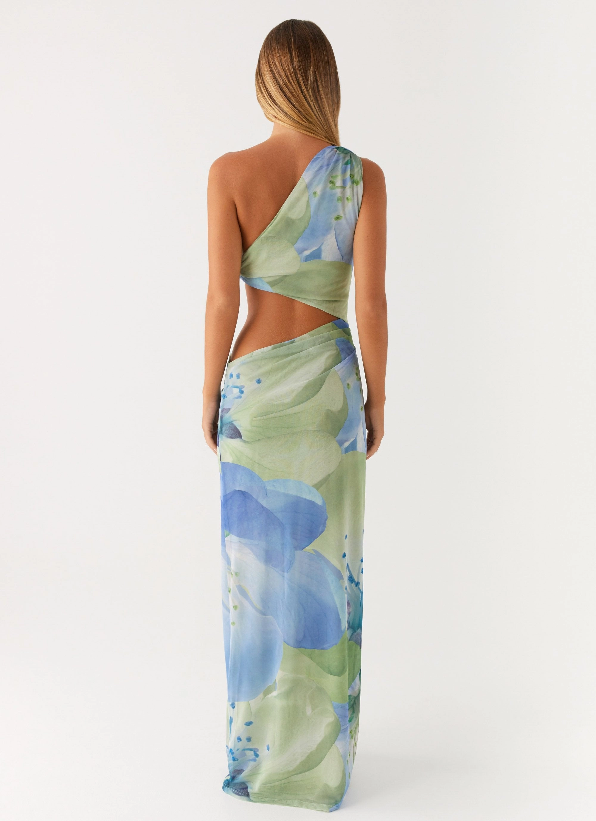 Wilder Maxi Dress - Flower Print Fashion-Forward