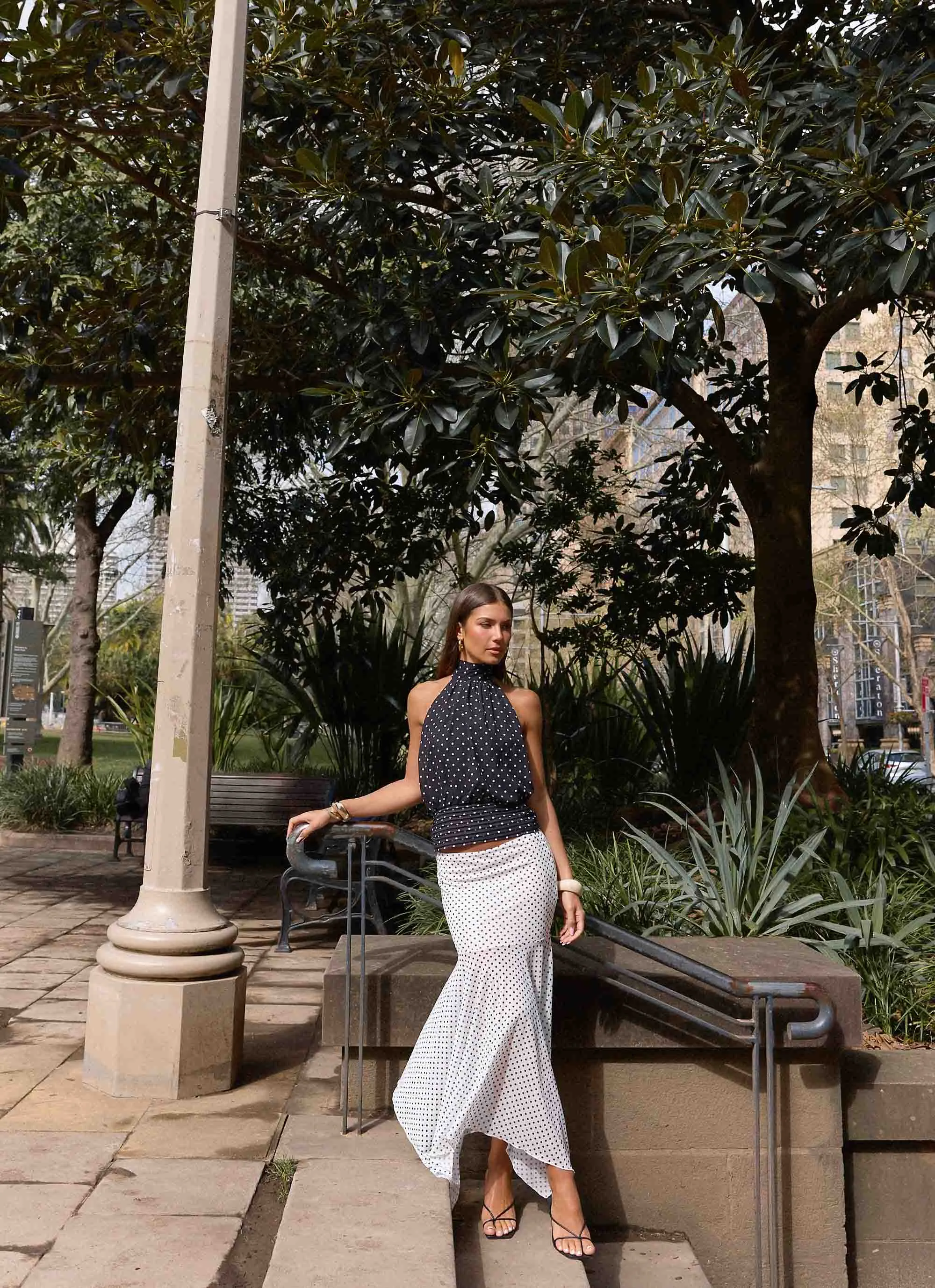 Ventilated Panel Design Friction Reducing Finish Willow Chiffon Top - Black Polkadot