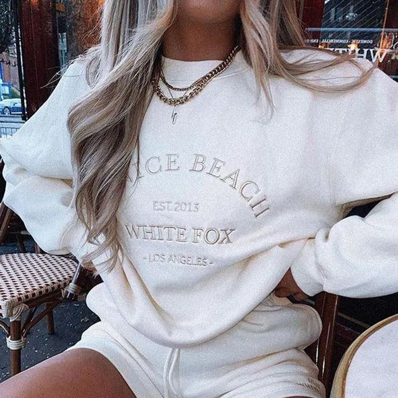 Women's Embroidered Long Sleeve Oversized Sweatshirt