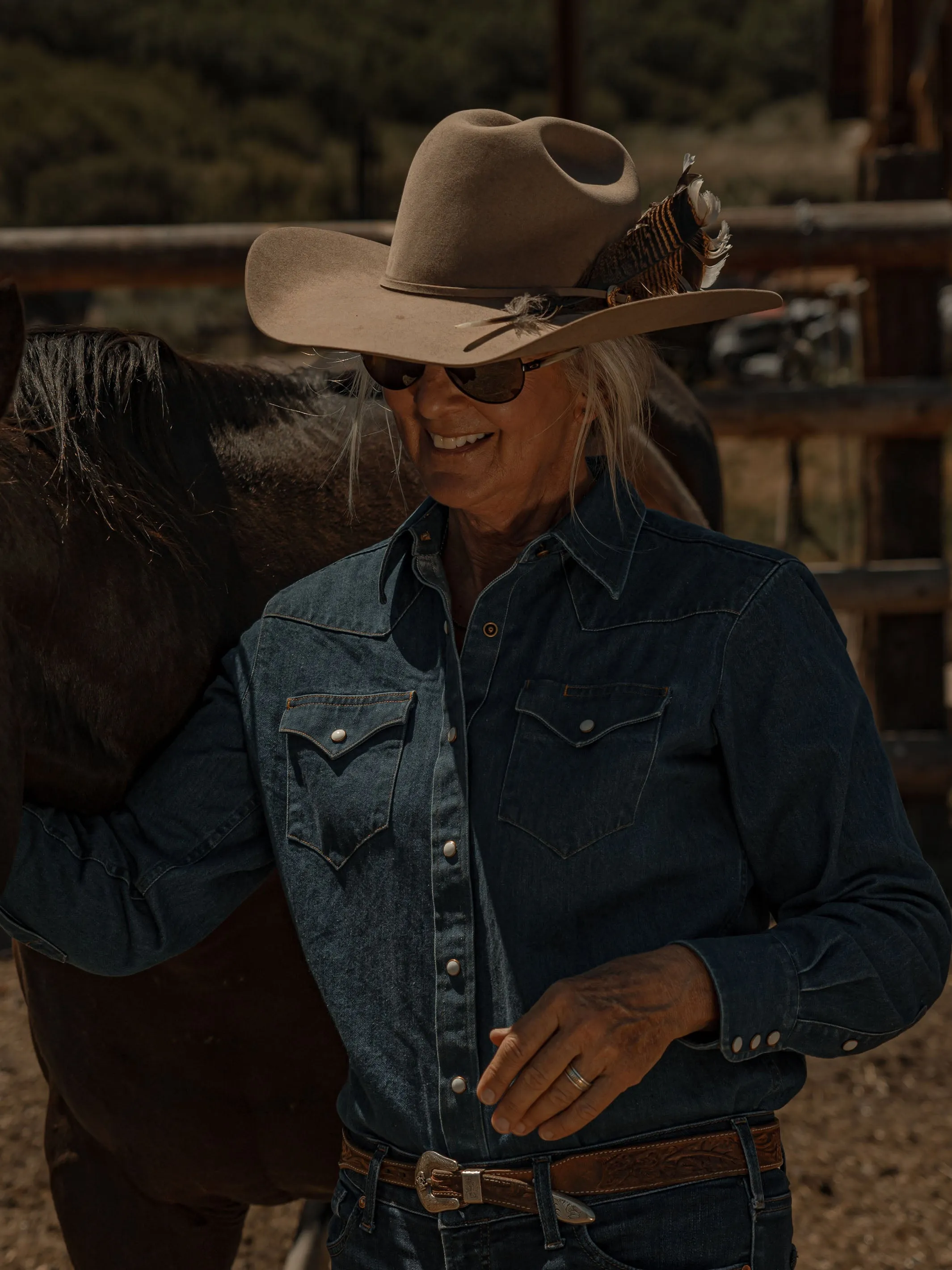 Women's Western Denim Pearl Snap