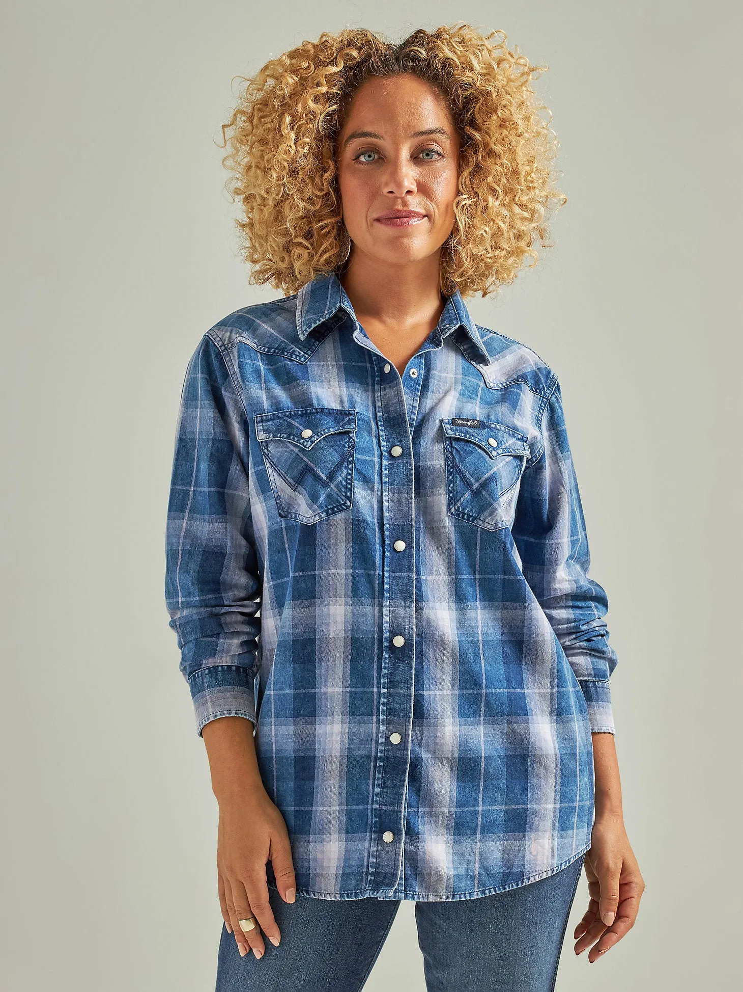 Women's Wrangler Long Sleeve Western Snap Plaid Western Snap Plaid Denim Shirt In Blue Plaid