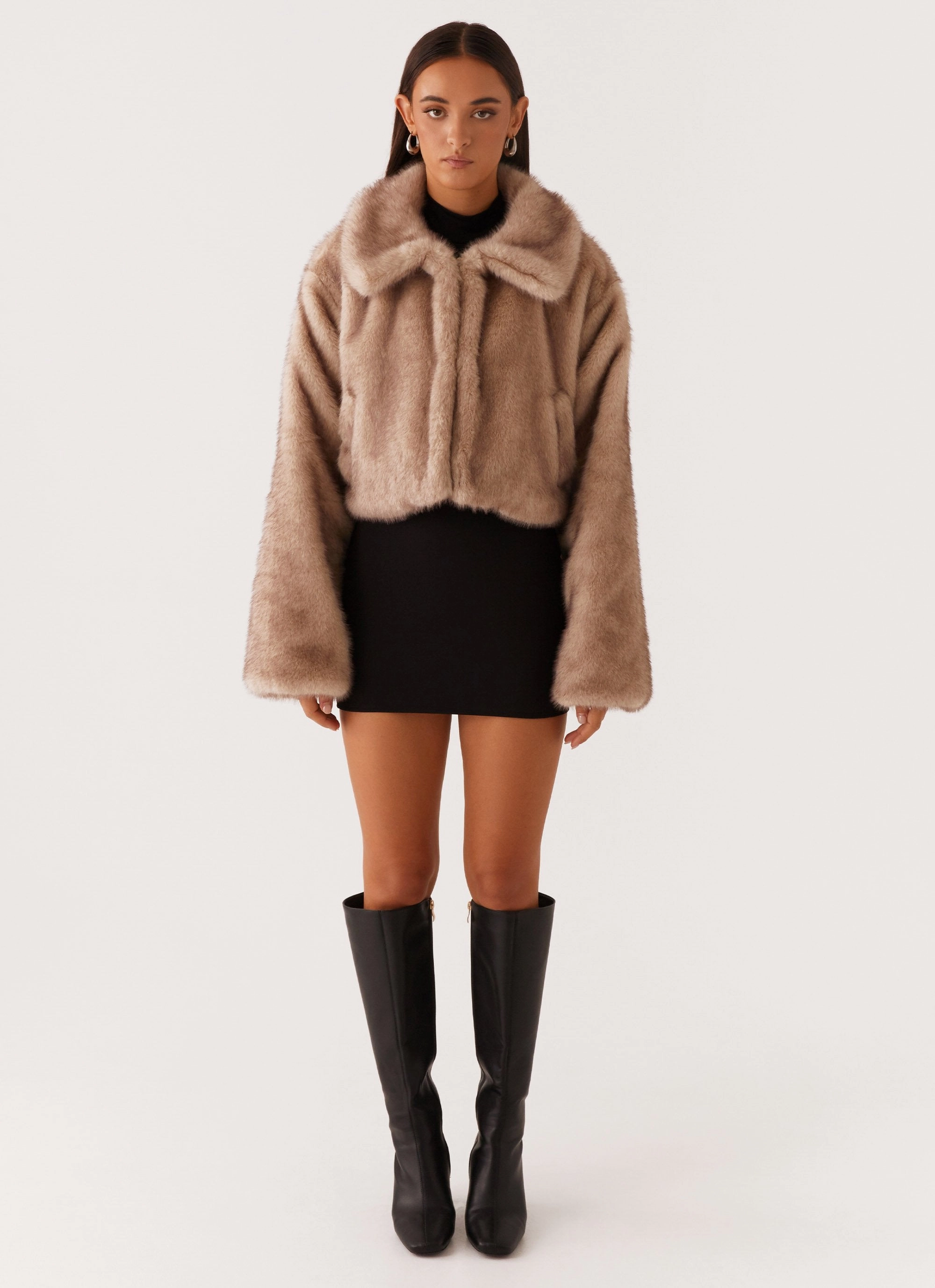 Sleek Utility Yasmina Faux Fur Jacket - Beige