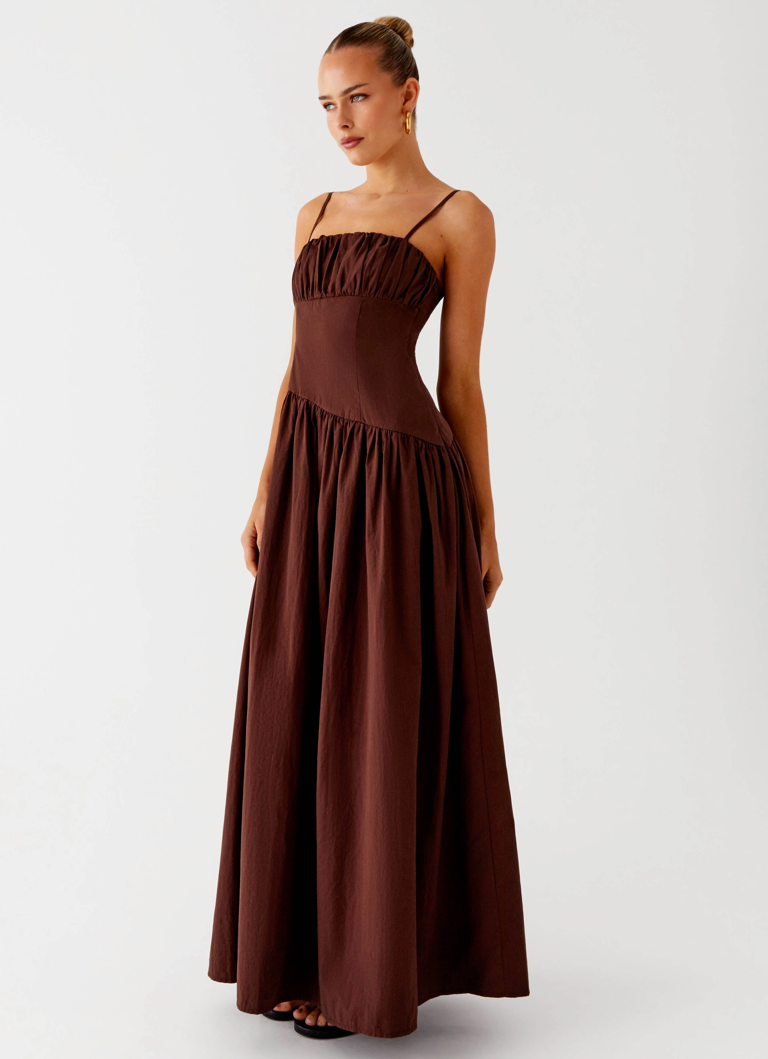 Floating Shape Yuna Drop Waist Maxi Dress - Chocolate