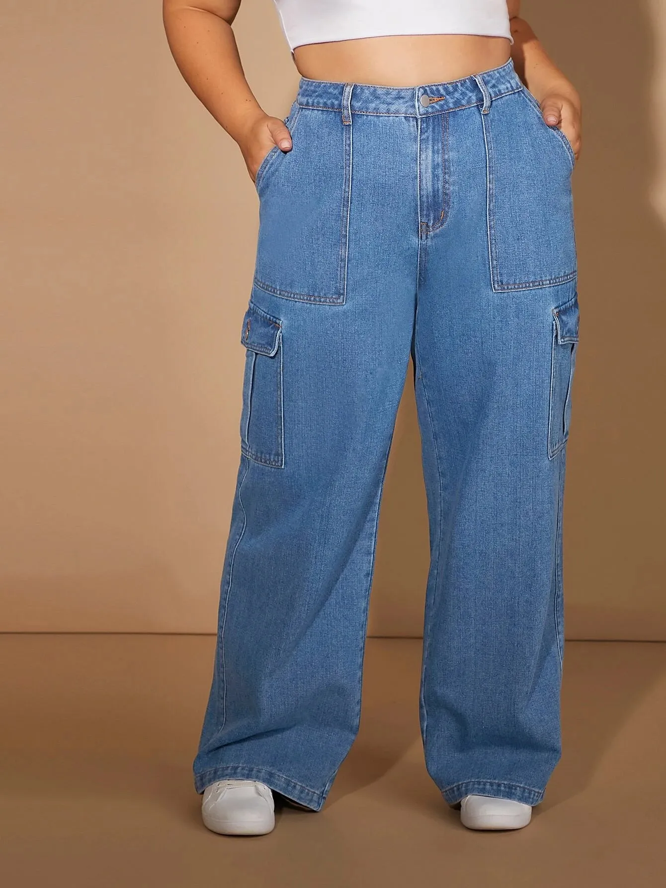 Zipper Fly Pockets Cargo Jeans