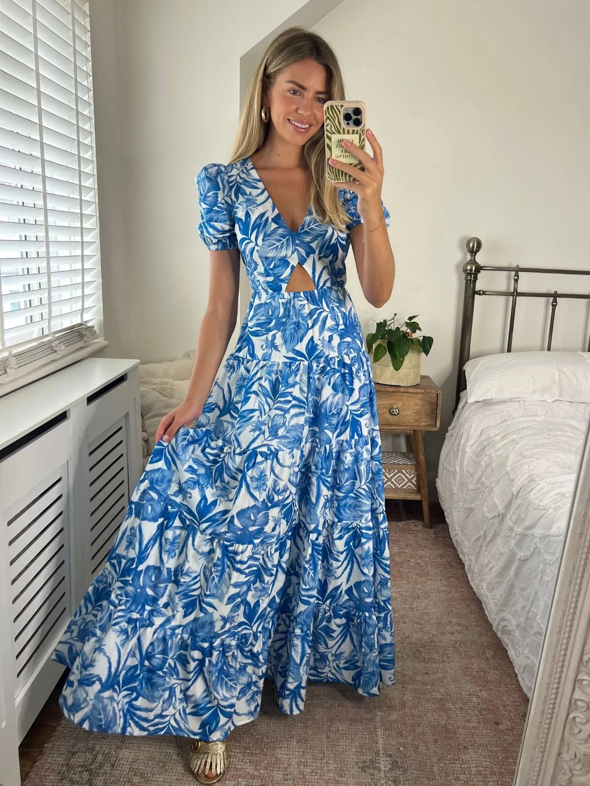Flattering Look Wear Zoe Tiered Cutout Maxi Dress / Blue Floral